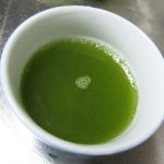 粉末緑茶でお茶の栄養成分まるごと摂取。冷やし緑茶にも便利！